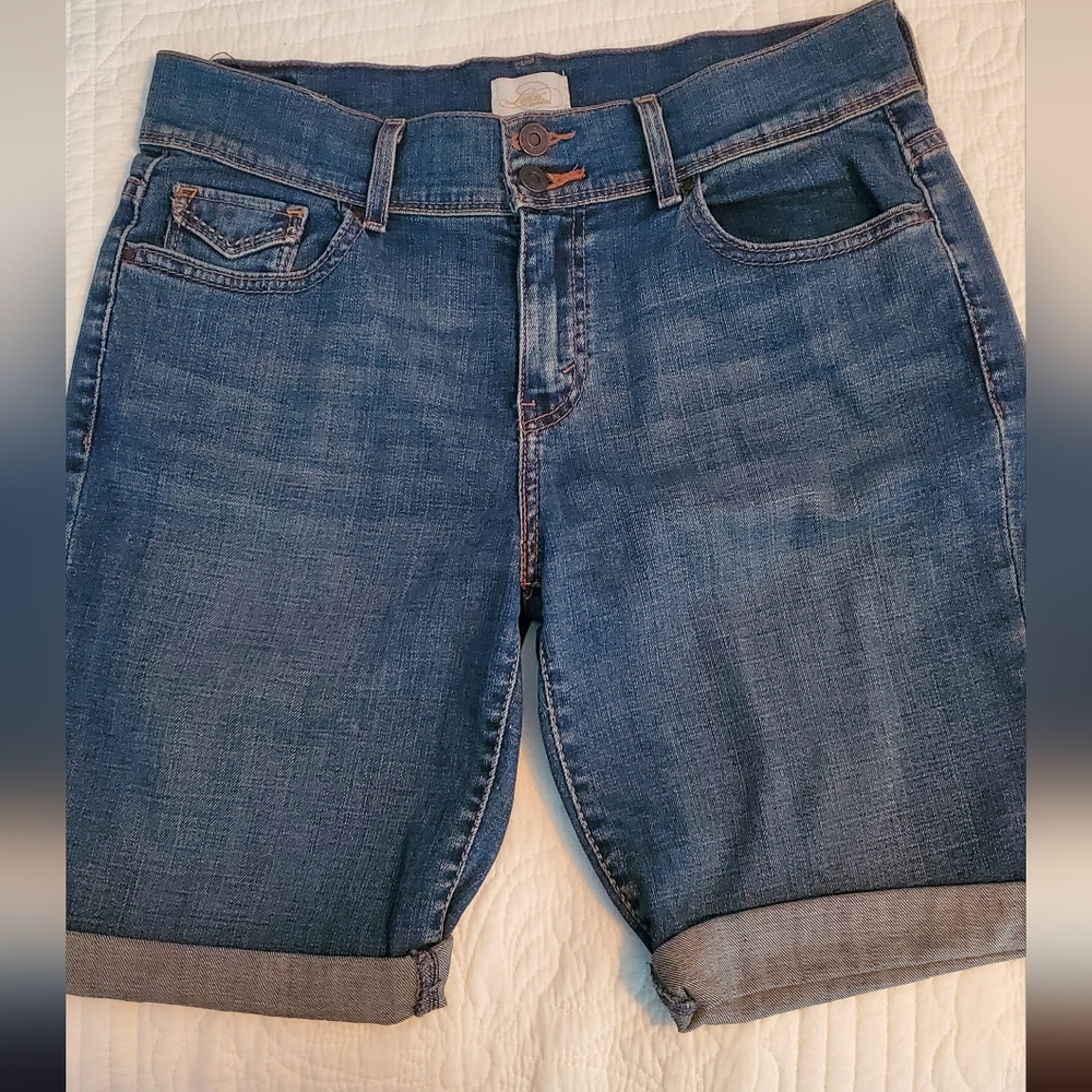 Levi's Bermuda shorts